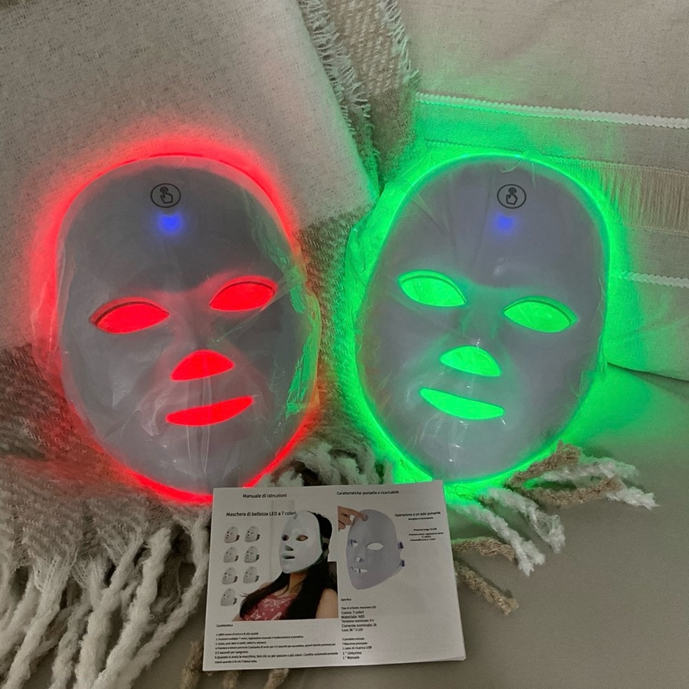 NWOT Professional 7-Color LED Light Therapy Face Mask Spa Grade (2 available)